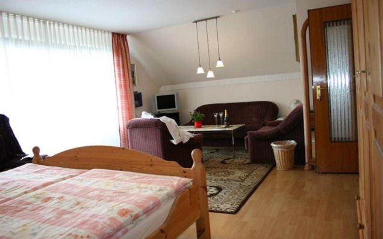 Pension Haus Zum Schlehenberg بايروث المظهر الخارجي الصورة